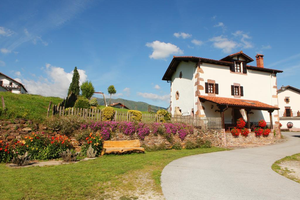 Casa Rural Gananea Zuaztoy de Azpilcueta Luaran gambar